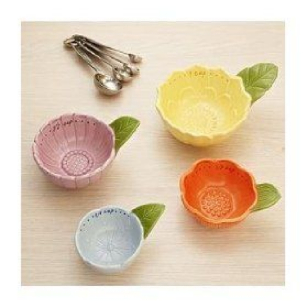 Redenvelope Floral Measuring Cups (set of 3)